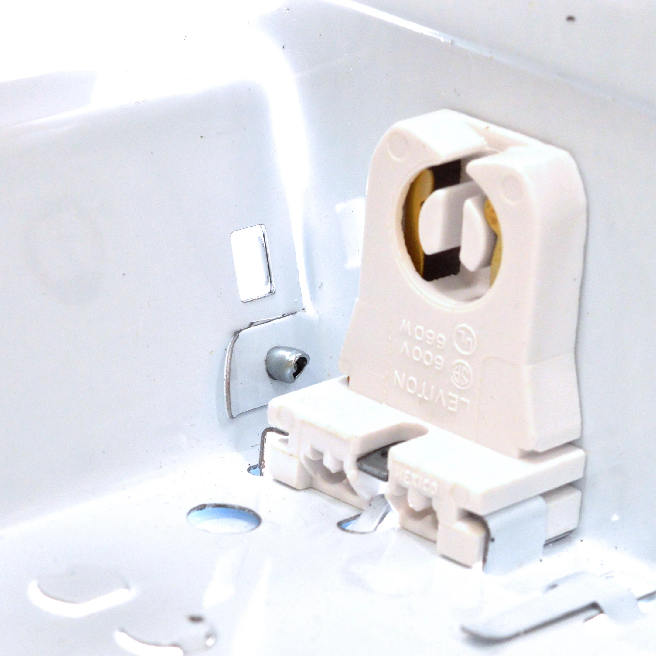 LED-Ready T8 Tube Light Fixture - Wrap Fixture with Prismatic Lens - Image 4