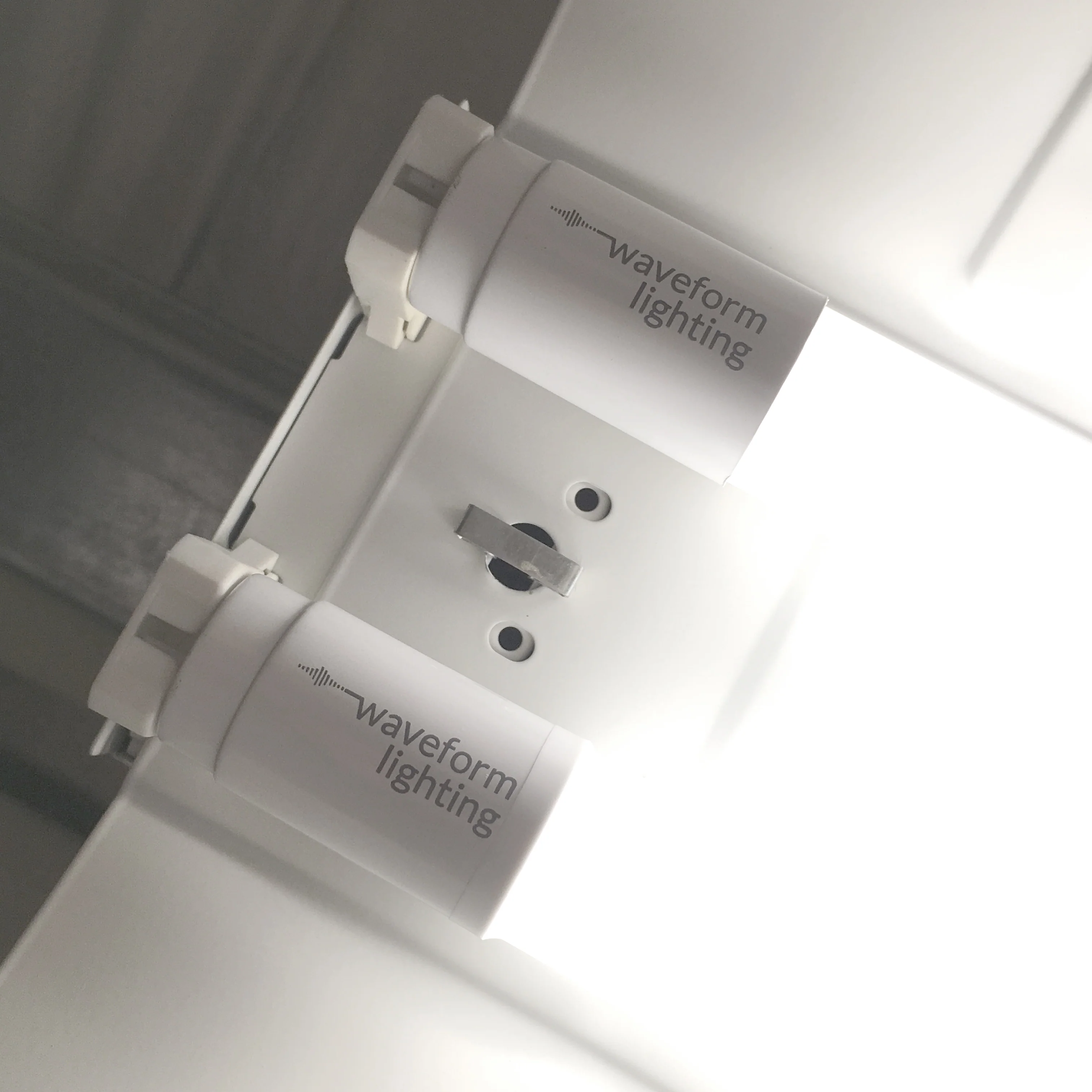 NorthLux™ 95 CRI T8 LED Tube for Art & Studio - Image 3
