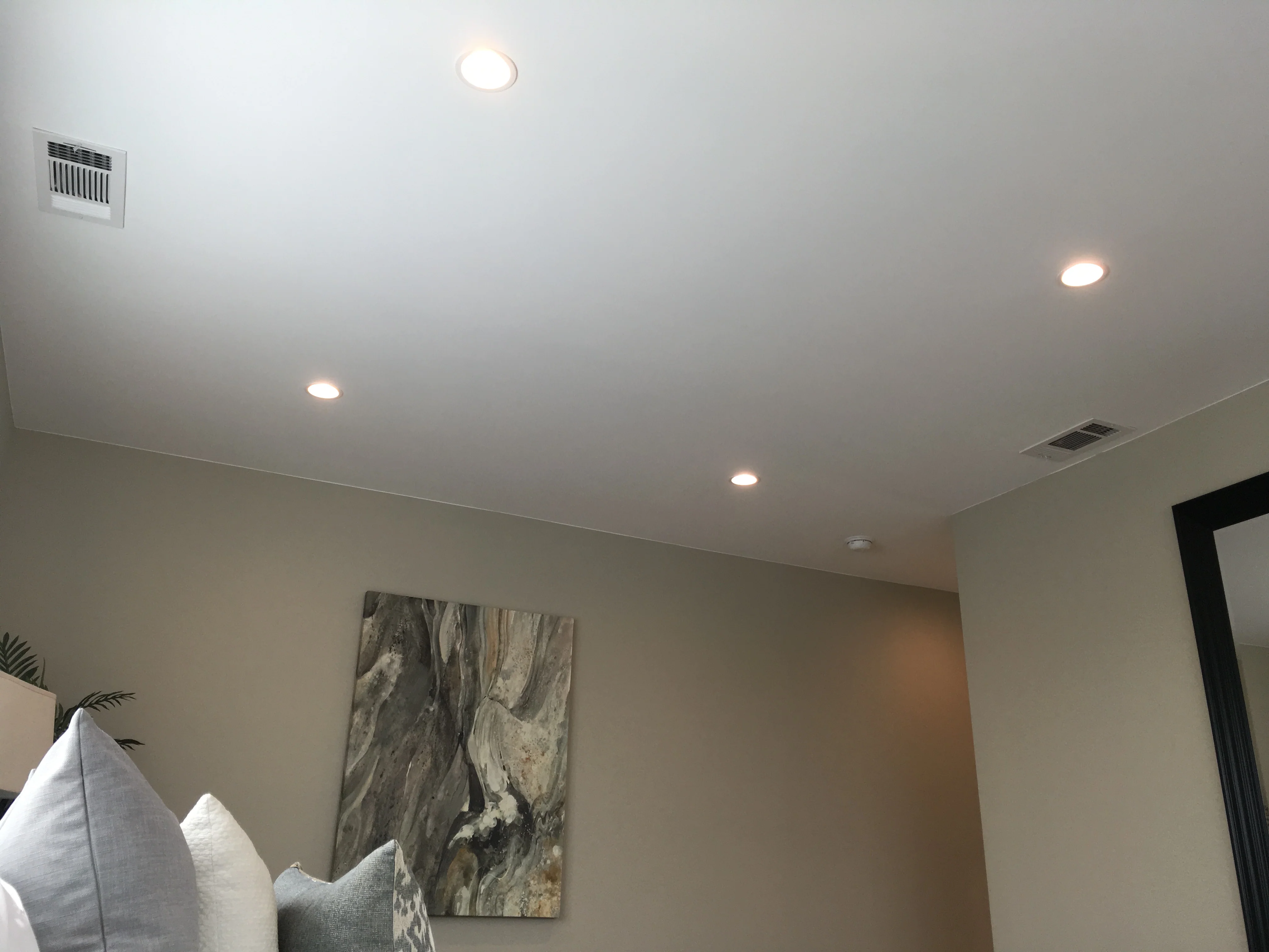 Ultra High 95 CRI E26 BR20 LED Bulb for Home & Residential - Image 4